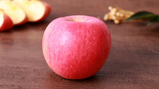 吃蘋果塔羅占卜揭秘，小巷神秘小店引領最新潮流