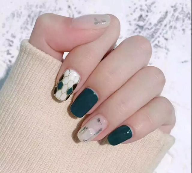 最新日式美甲款式，風(fēng)格演變、個(gè)人立場與時(shí)尚選擇