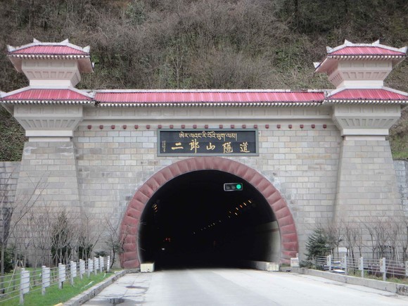 雅安降雨最新情況,城市雨情、應對策略及最新消息更新