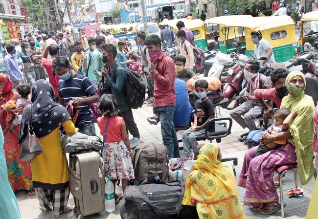 印度新冠疫情最新動態，日常中的歡樂與真摯友情