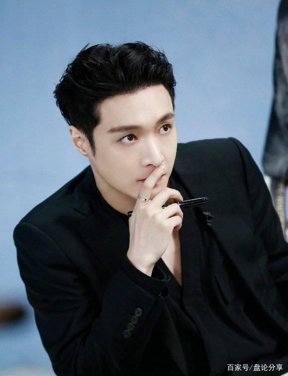 張藝興少年之名最新，如何學習與模仿其舞蹈和音樂創作技能？